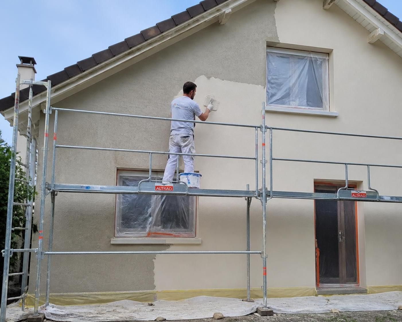 découvrez les prix actualisés pour un ravalement de façade en 2026 et obtenez toutes les informations nécessaires pour planifier vos travaux en toute sérénité.